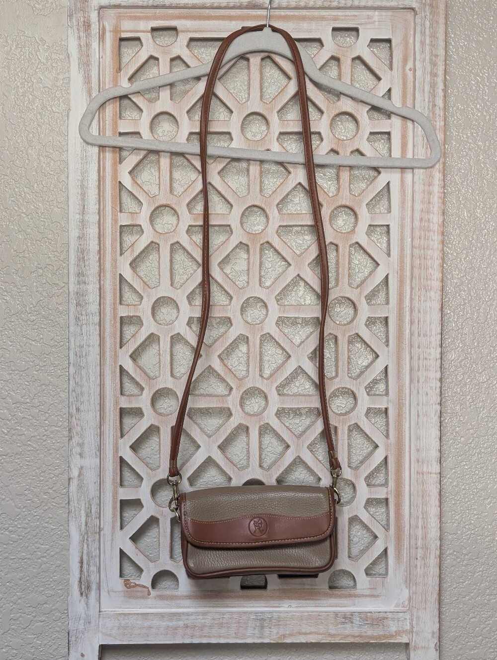 Vintage Archer USA crossbody mini purse 100% pebbled split leather tan/ brown